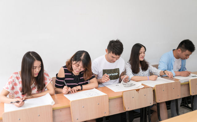 寫作表達(dá)訓(xùn)練