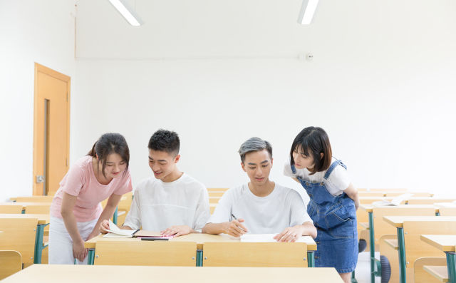 英語聽說提升課程