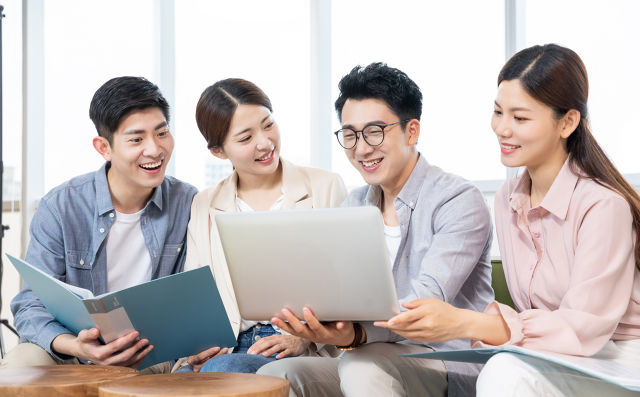 公共場合禮儀訓(xùn)練