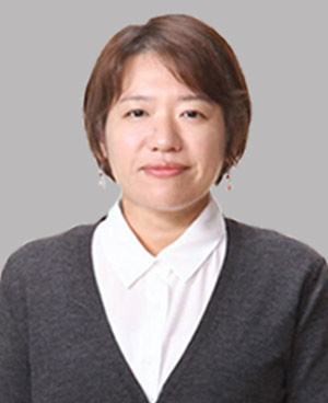 康子老師