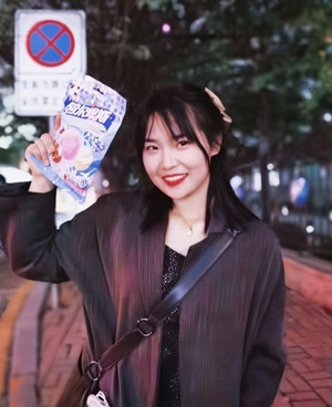 李佩萱