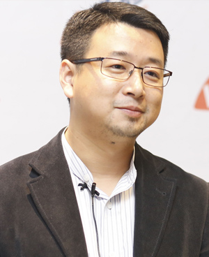 何欣