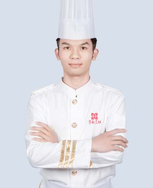 覃清耀
