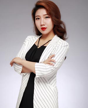 李彤