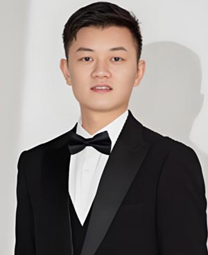 譚高達