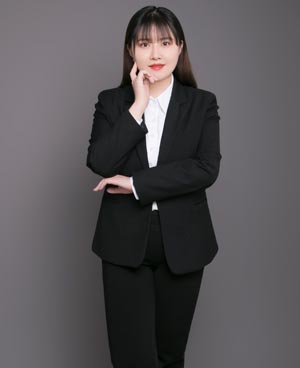 李佳怡