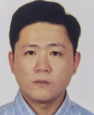 周逸岳
