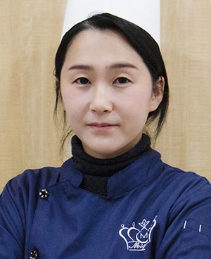 張妍