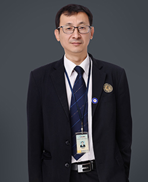 王新宇