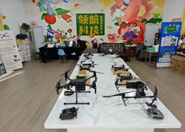 設(shè)備展示區(qū)域
